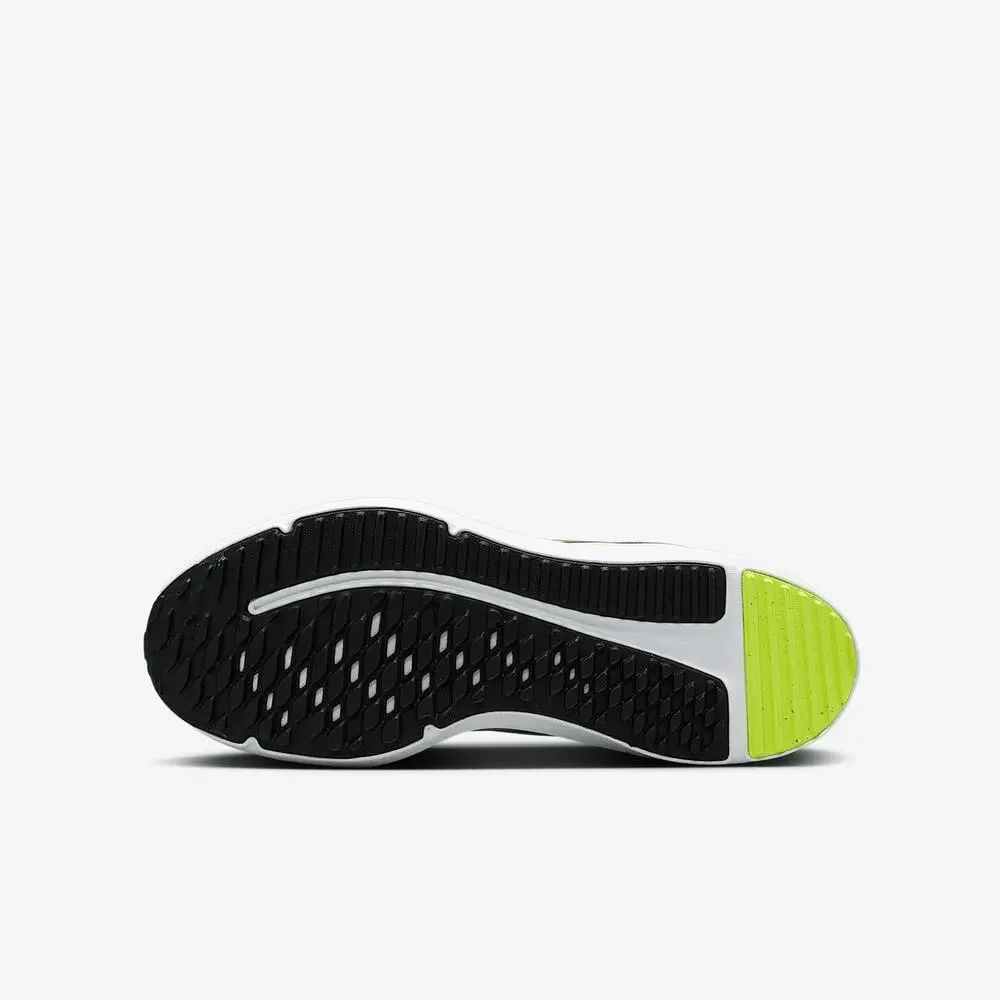 NIKE COSMIC RUNNER BIG KIDS' ROAD RUNNING SHOES ( WHITE/VOLT/BLACK) SIZE 4